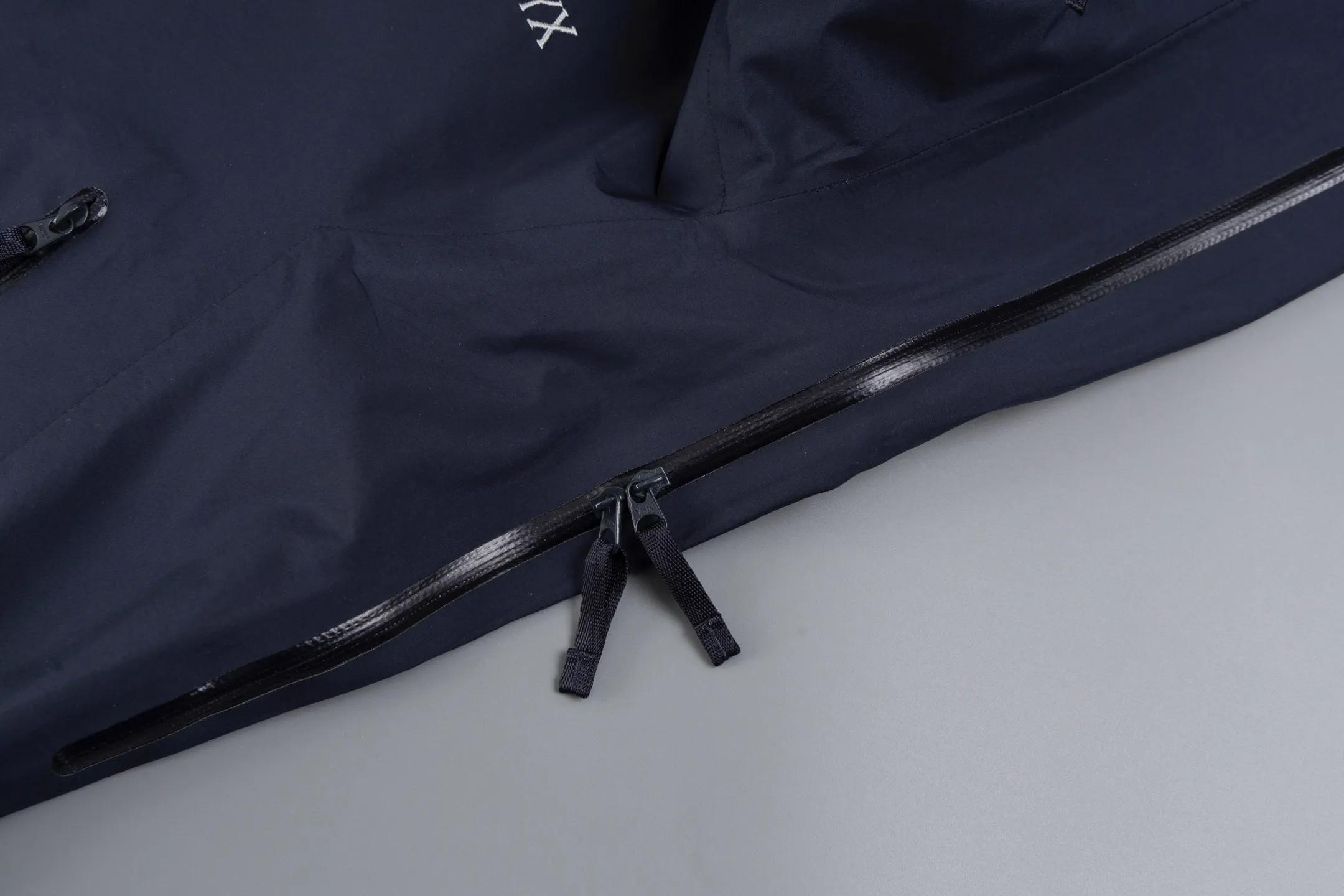 【 】 Hot Sale Arc'teryx Beta LT 26844 Gore-tex ， ， Factory ， ！ bluesign@ N 13LGORE-TEX ， Wear-Resistant， 、 Breathable， ， 20000 Breathable 10000 E 3D ， 3D ， ， ， Authentic YKK ， ， ， ， ， Factory ， ， ， ， 。 ， ， ，Lightweight ， Series ， Quality ！